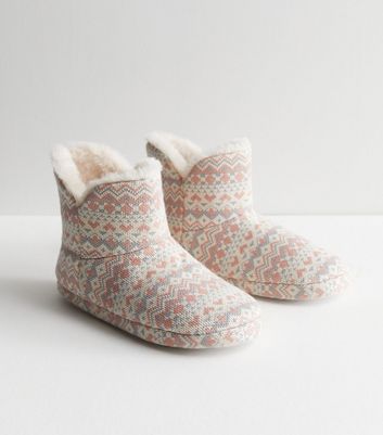 Cream hotsell slipper boots