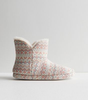 Cream slipper hot sale boots