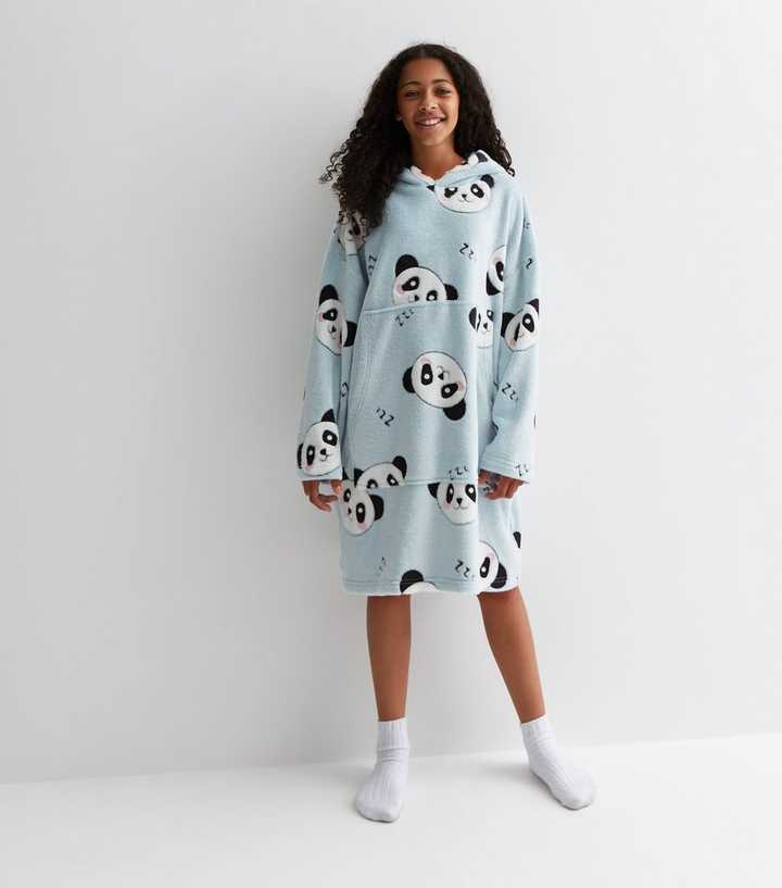 https://www.newlook.com/uk/girls/girls-clothing/girls-nightwear/girls-green-panda-print-oversized-blanket-hoodie/p/873125139