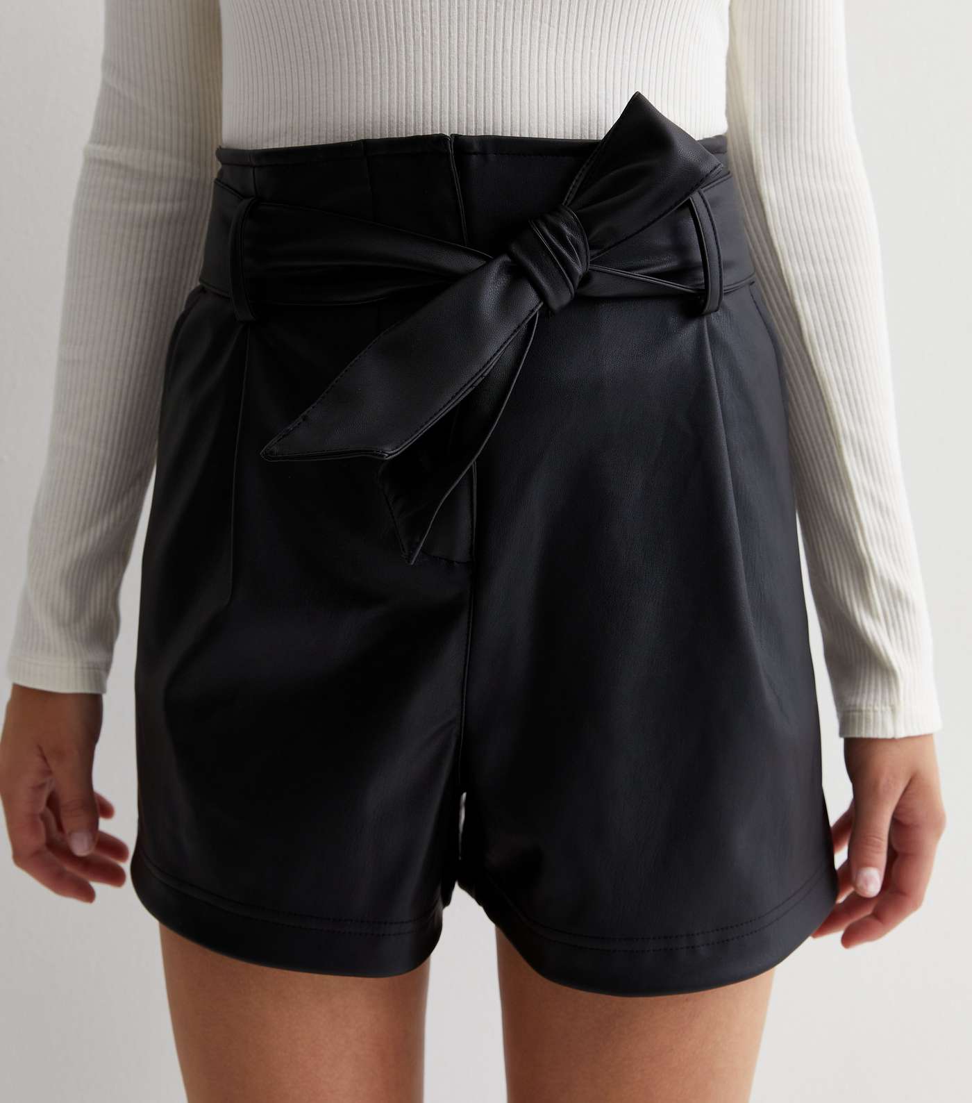 Petite Black Leather-Look Belted Shorts Image 3