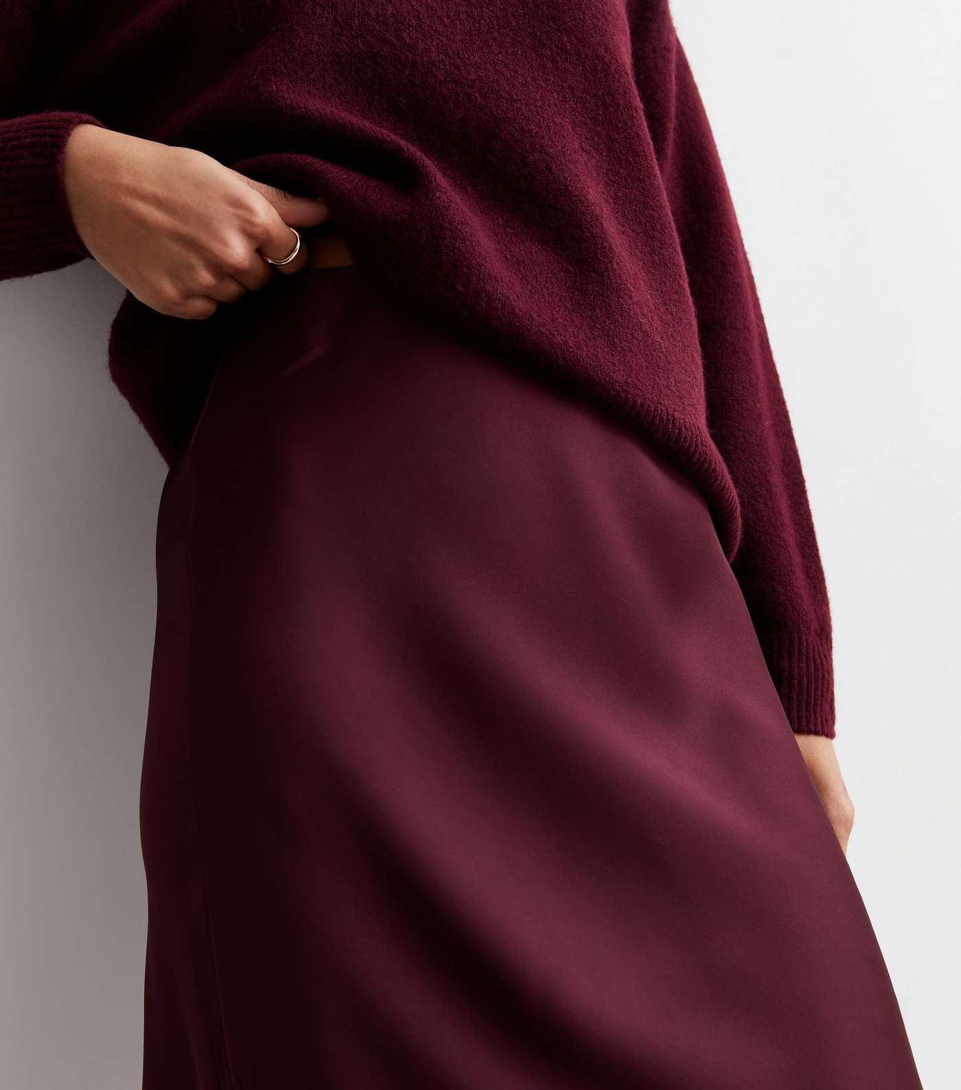 Burgundy Shine Satin Bias Cut Midaxi Skirt Image 3