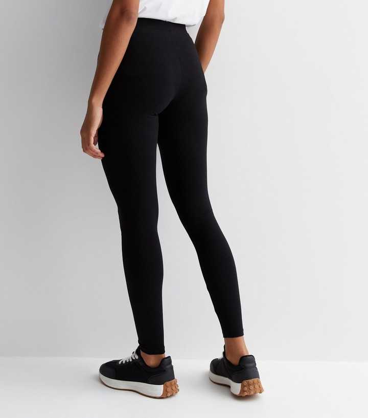 https://media3.newlookassets.com/i/newlook/873800701M3/womens/clothing/leggings/2-pack-black-cotton-blend-leggings.jpg?strip=true&qlt=50&w=720