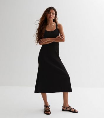 Petite Black Knitted Midi Dress New Look