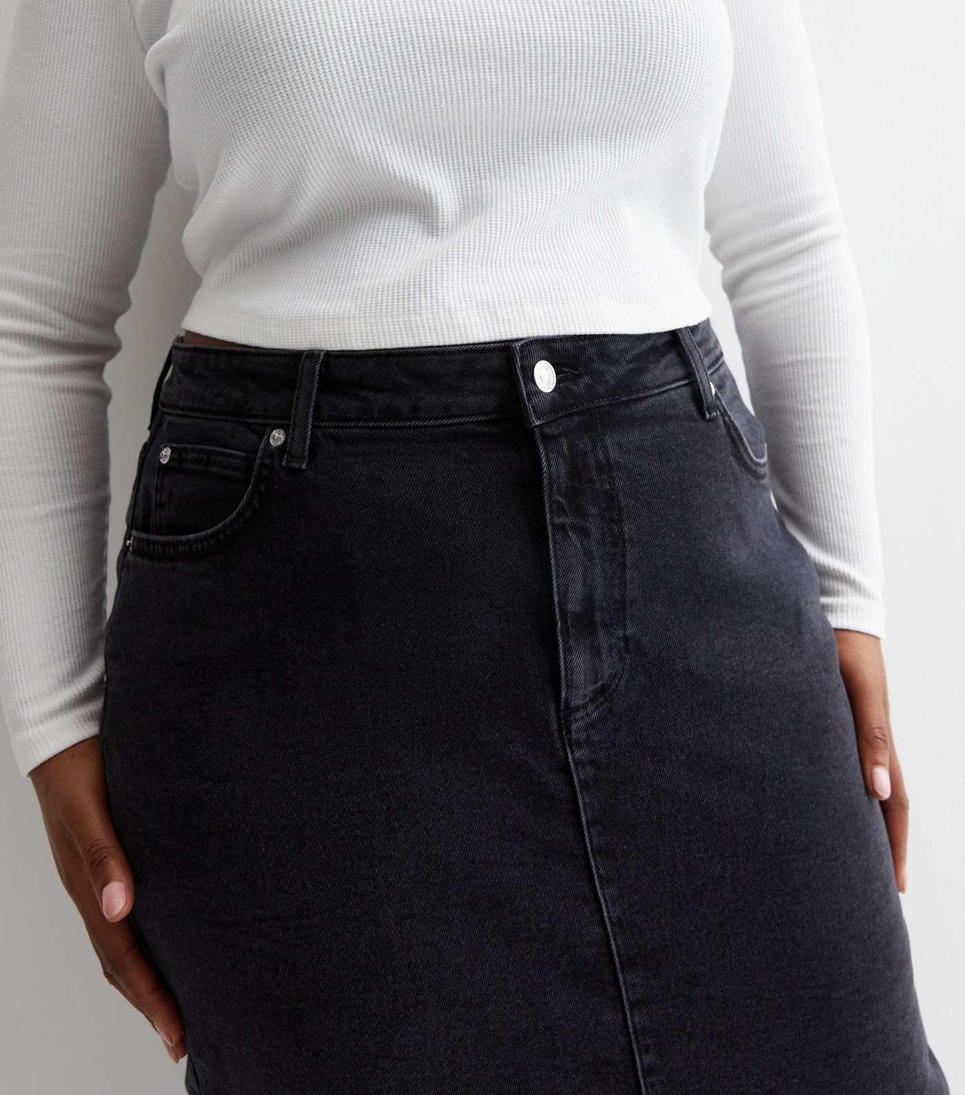 Curves Black Denim Split Hem Maxi Skirt Image 4