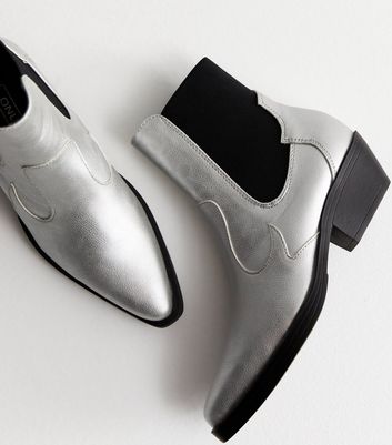 Chelsea boots hot sale silver