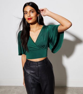 Dark green crop top outfit hotsell