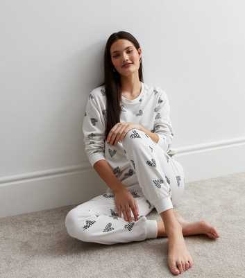 White Pyjama Joggers with Animal Heart Print