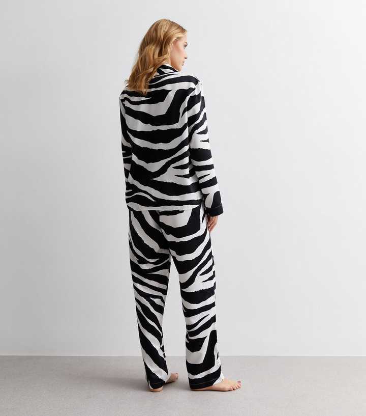 White Revere Pyjama Set with Zebra Print | New Look | Weite Hosen
