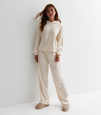 Girls Cream Velour Hoodie and Trousers Set | New Look