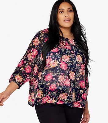 Apricot Curves Navy Floral 3/4 Sleeve Top New Look