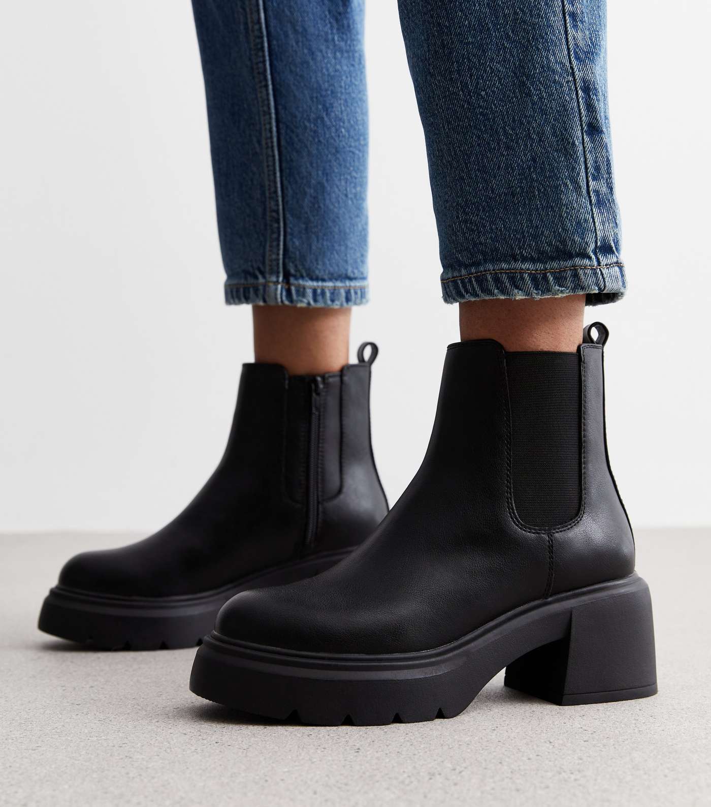 Black Leather-Look Chunky Block Heel Chelsea Boots | New Look