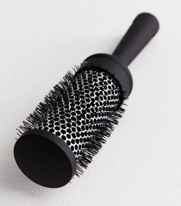 Round hair brush 2024 for blow drying