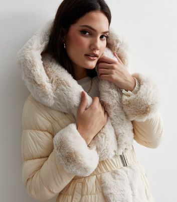 Hooded fur 2025 trim coat