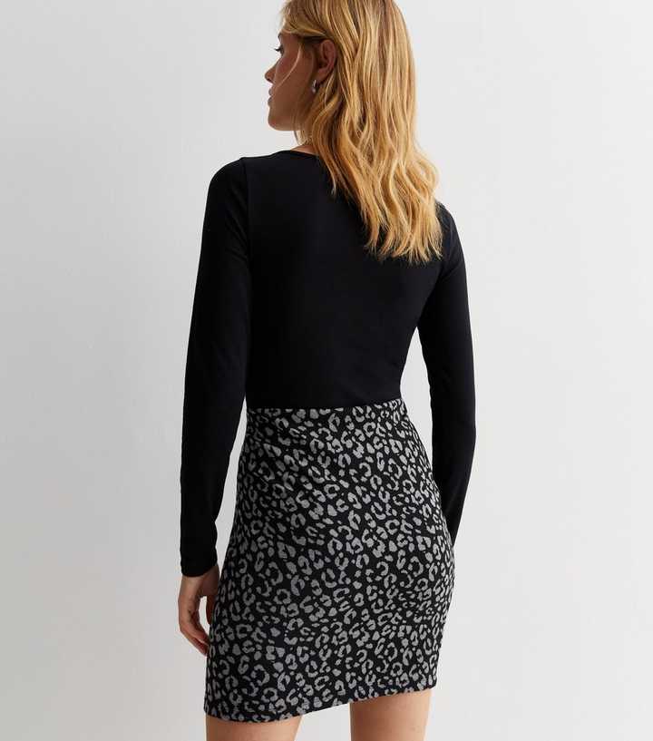 Leopard Jacquard Pencil Skirt