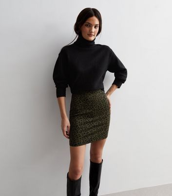 Green leopard outlet print pencil skirt