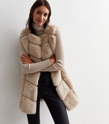 Ladies faux 2025 fur gilet