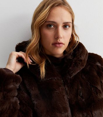 NWOT Zara Faux Fur Coat in Brown/Brick | Zara faux fur coat, Faux fur jacket,  Faux fur coat