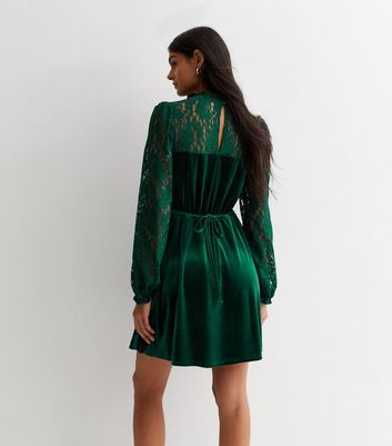 Long dark green velvet clearance dress