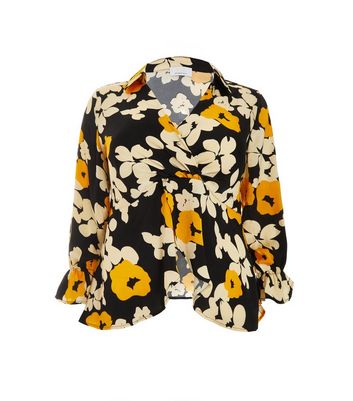 QUIZ Curves Black Floral Ruched Peplum Top New Look