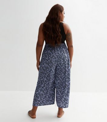 Curves Blue Ditsy Floral Wide Leg Crop Trousers New Look