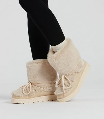 Faux store fur boots