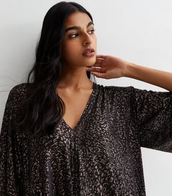 SHEIN CURVE+ Plus Leopard Print V Neck Blouse