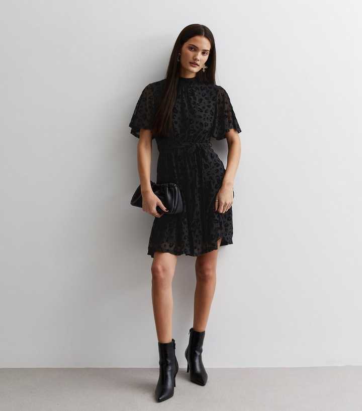 Flutter Sleeve Lace Mini Dress