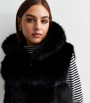 Fur collar sale gilet