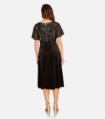 Black lace clearance midi skater dress