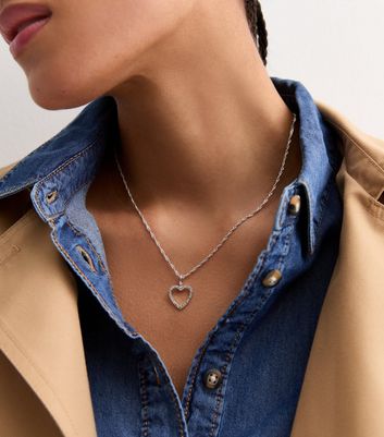 Silver Twist Chain Diamante Heart Necklace New Look