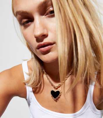 Black Oversized Heart Twist Chain Necklace