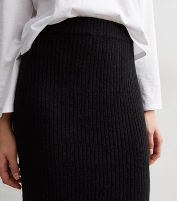 Black and on sale white knit skirt