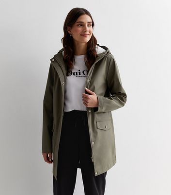 Trout Rainwear - Chic Womens Raincoats | Rain wear, Raincoat, Rain jacket  women
