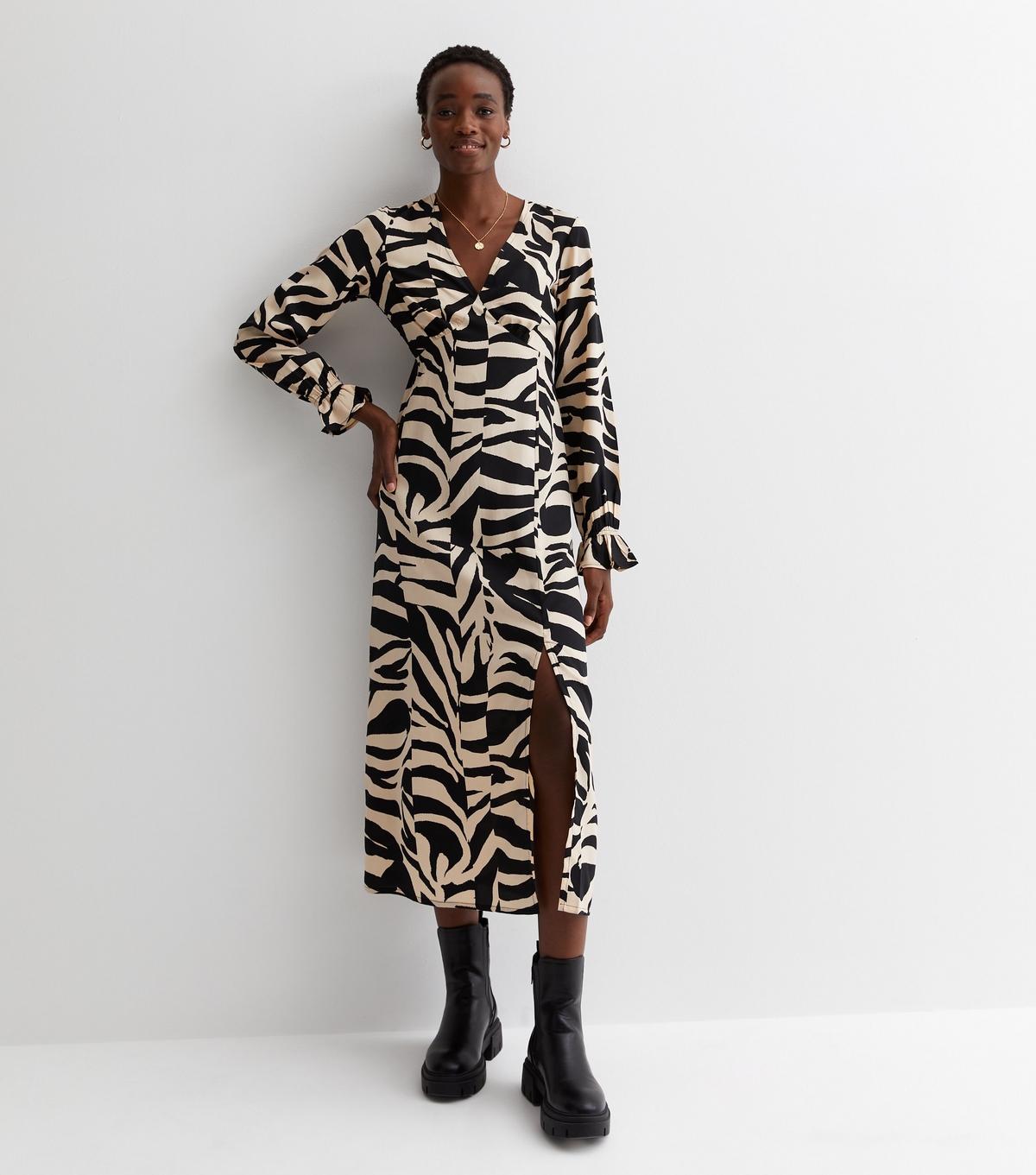 Women's Tall Black Animal Print Ruffle Midaxi Dress New Look