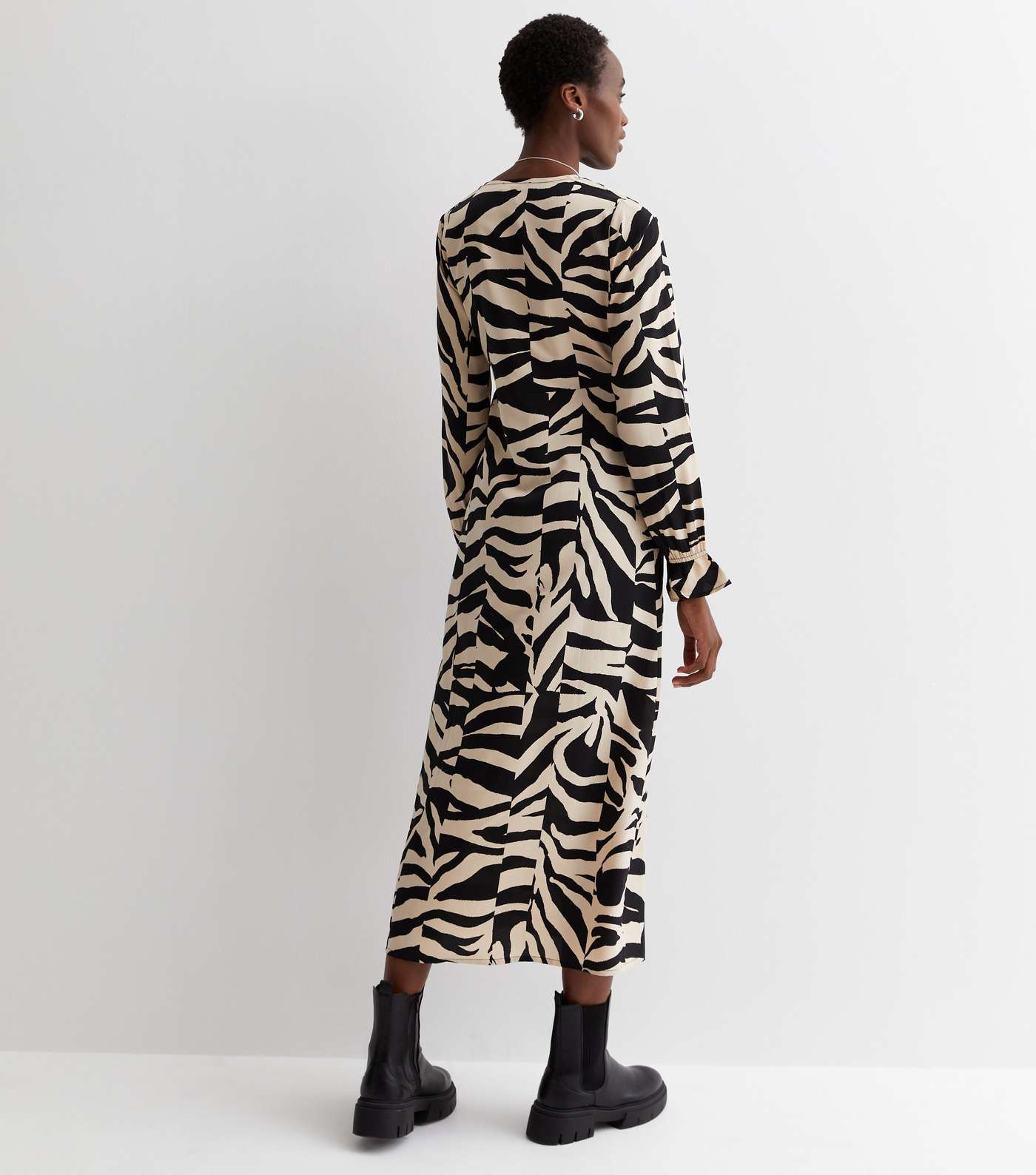 Tall Black Animal Print Ruffle Midaxi Dress Image 4