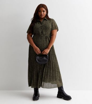 Curves Green Animal Print Pleated Midaxi Shirt Dress New Look