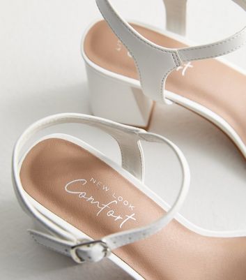 New Look barely there block heeled sandal | Sandale talon carré, Sandales à  talons, Talons