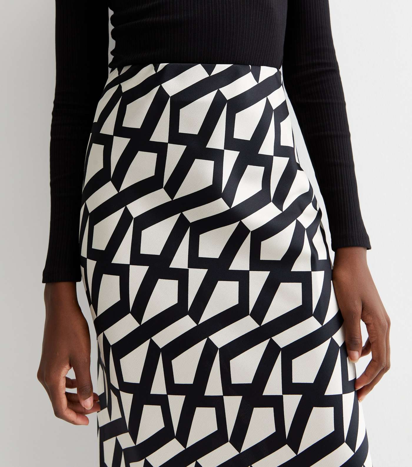 Tall Black Geometric Print Midaxi Skirt Image 2
