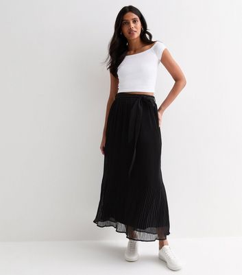 Black pleated maxi outlet skirt new look