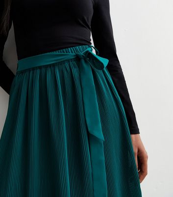 Gini London Dark Green Pleated Belted Midi Skirt New Look