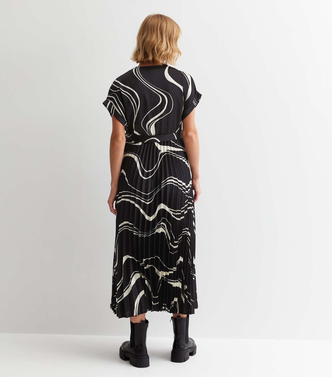 Maternity Black Swirl Print Satin Pleated Wrap Midaxi Dress Image 4