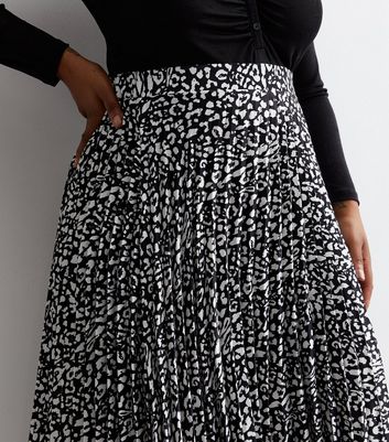 Curves Black Mark Making Satin Pleated Midi Skirt New Look