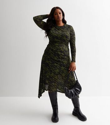 Curves Green Mesh Animal Print Long Sleeve Midi Dress New Look