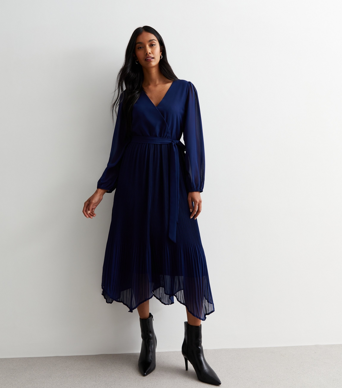 Women's Navy Pleated Hanky Hem Midi Dress Gini London New Look