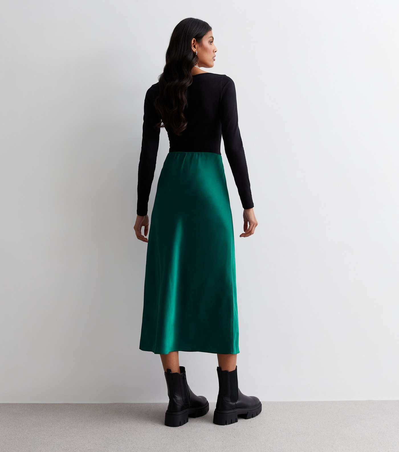 Dark Green Satin Midi Skirt Image 4