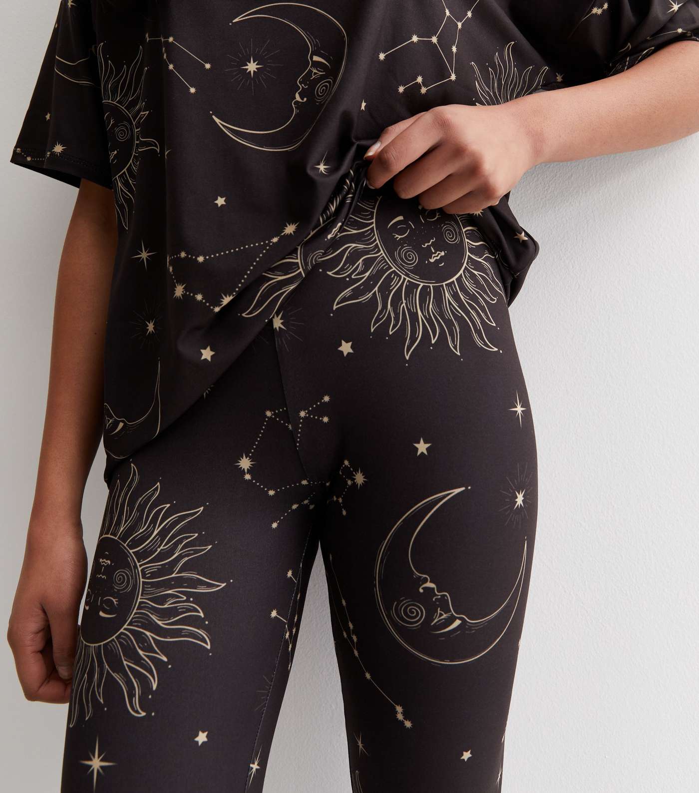 Black Legging Pyjama Set with Celestial Print Image 3