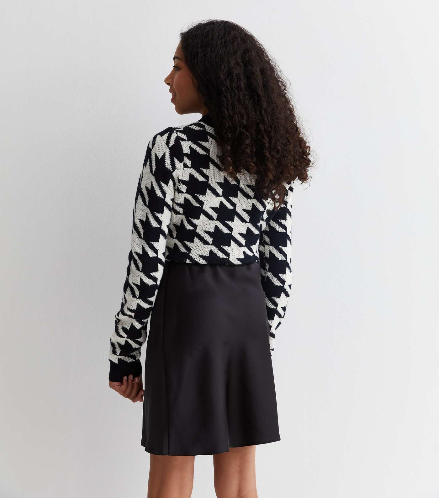 Girls Black Satin Mini Skirt Image 4