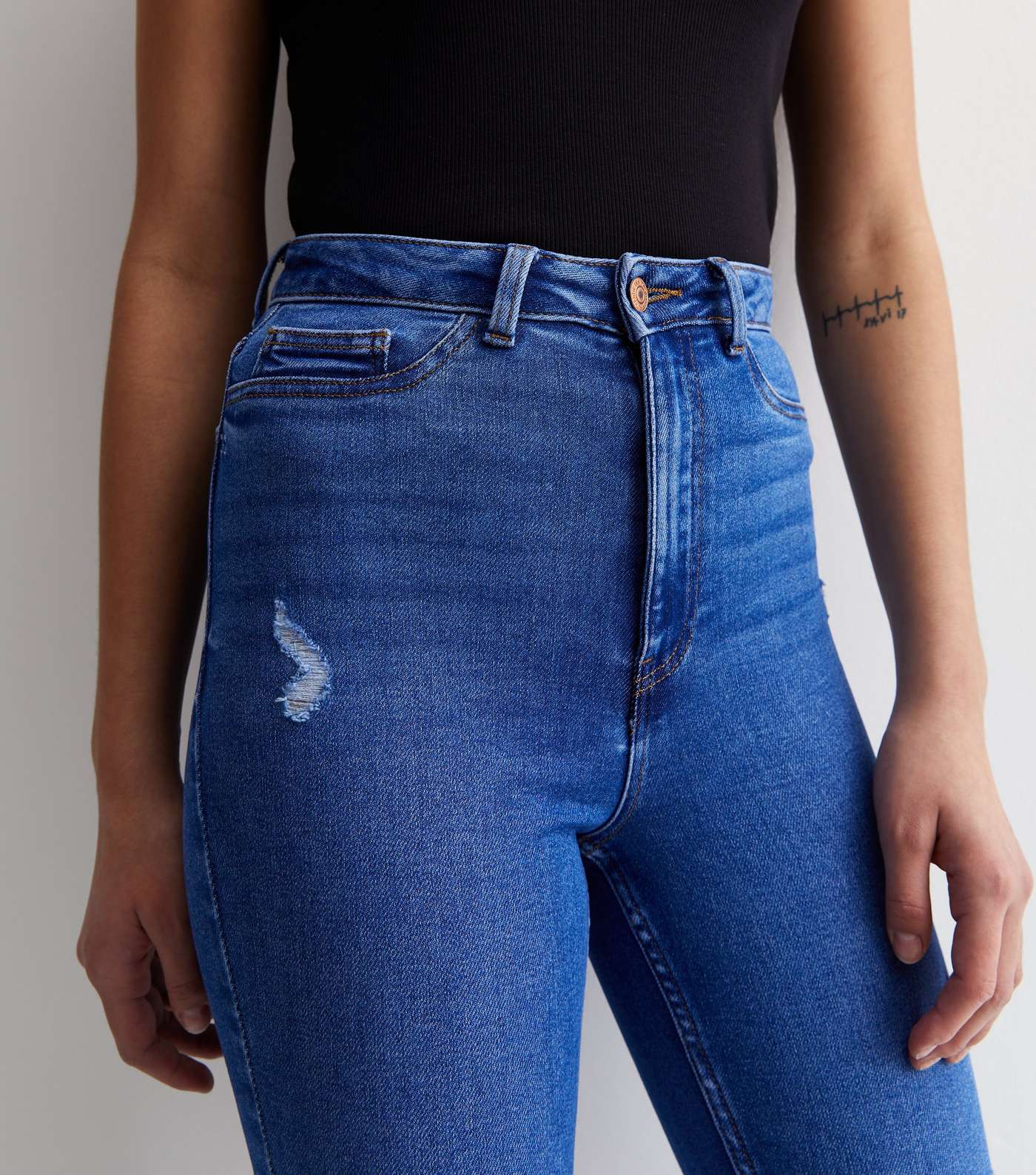 Tall Blue Ripped Knee Hallie Super Skinny Jeans Image 4