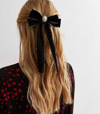 Black Ribbed Trim Faux Pearl Bow Hair Slide