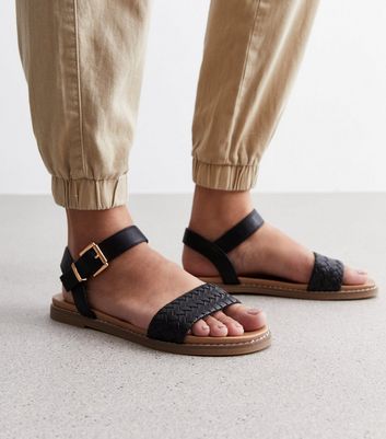 New look best sale black sandals flat